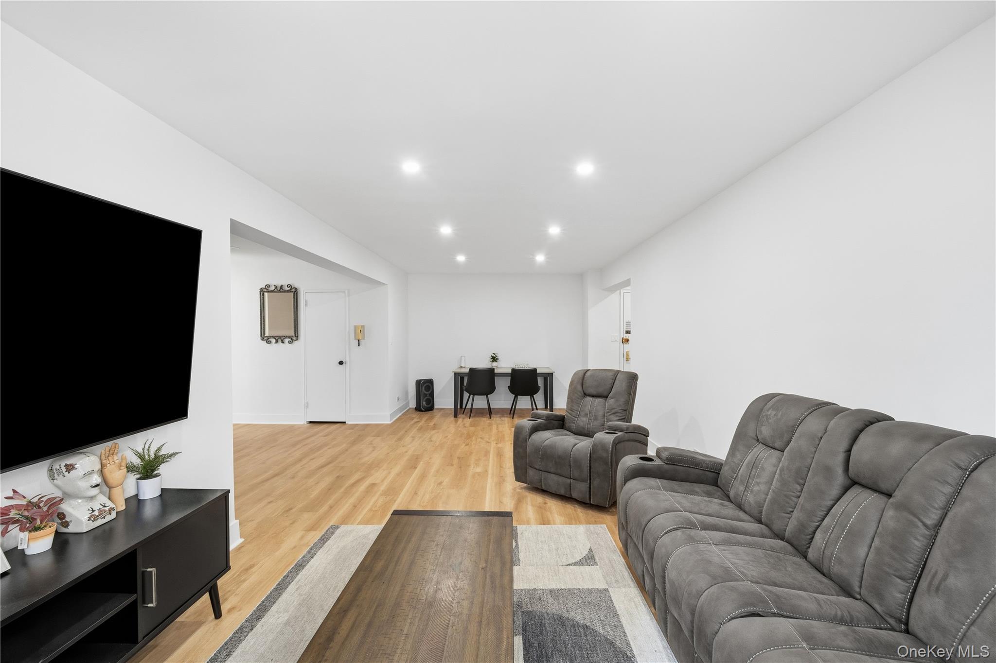 Coop Union  Queens, NY 11364, MLS-940952-6