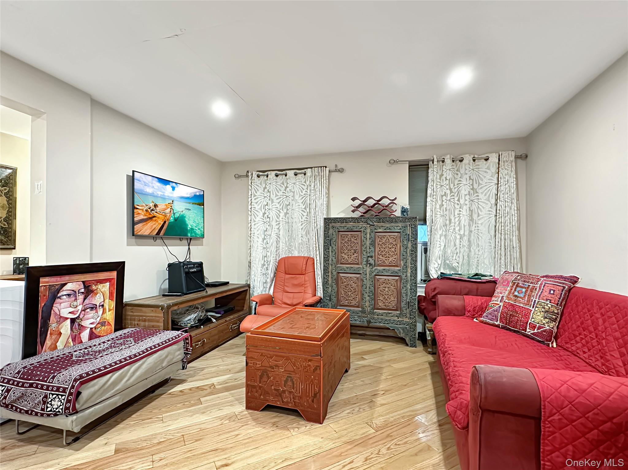 Single Family 120th Manhattan, NY 10035, MLS-940958-10