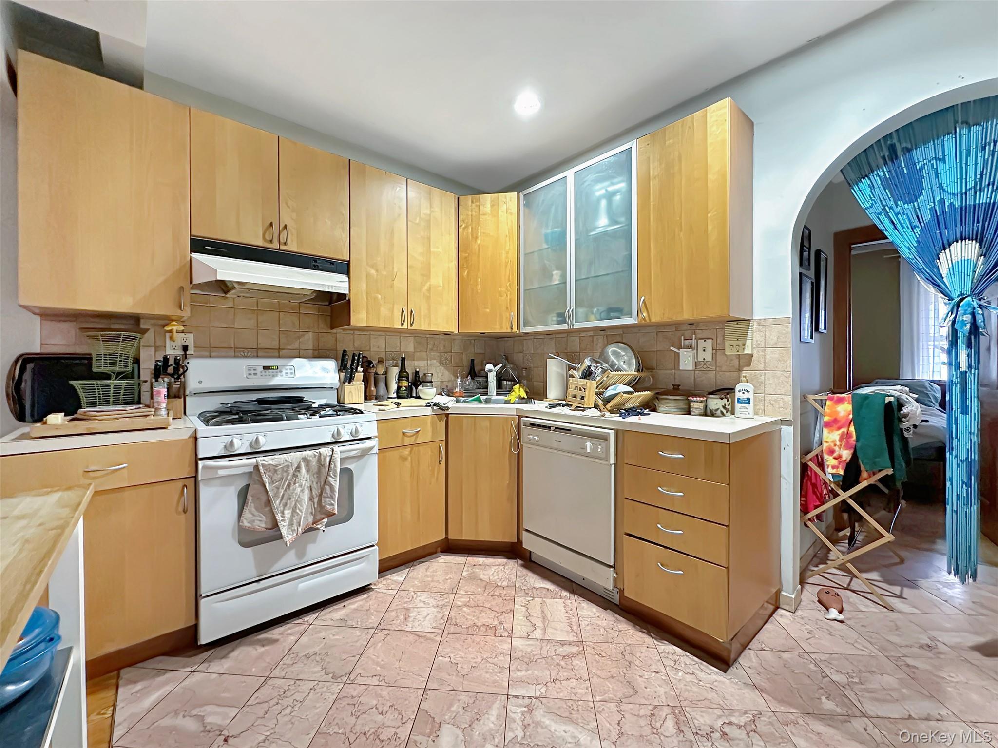 Single Family 120th Manhattan, NY 10035, MLS-940958-20