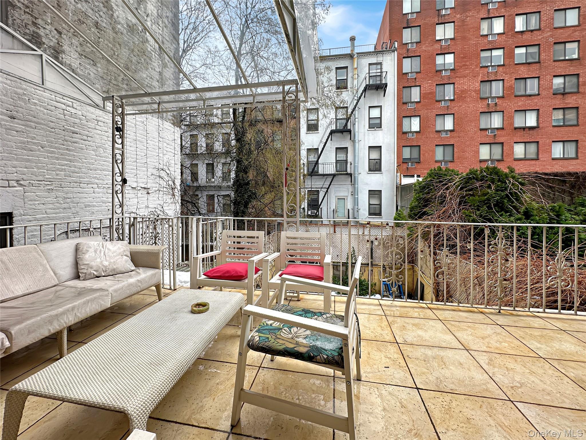 Single Family 120th Manhattan, NY 10035, MLS-940958-26