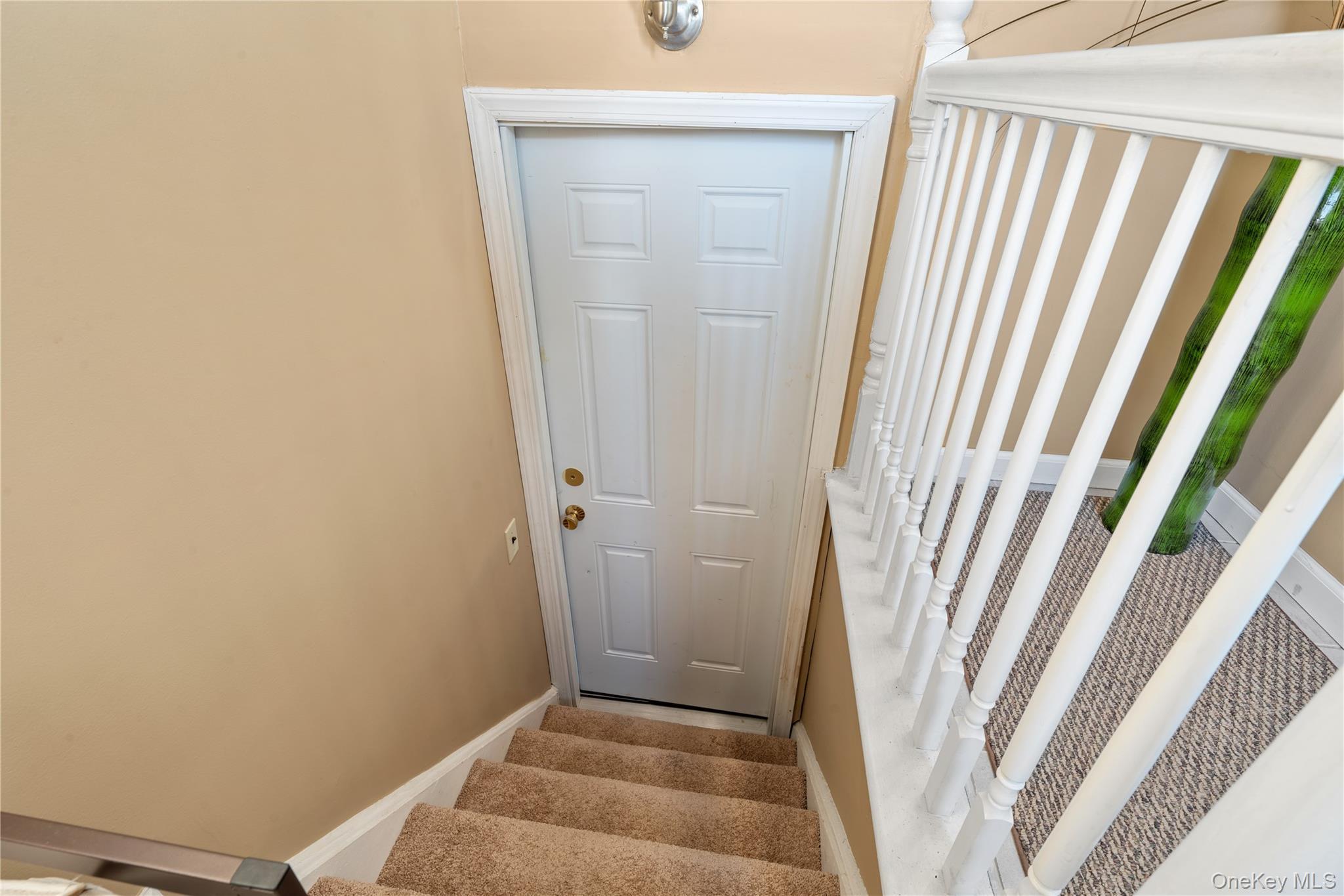 Single Family Mercury Suffolk County, NY 11772, MLS-940993-14