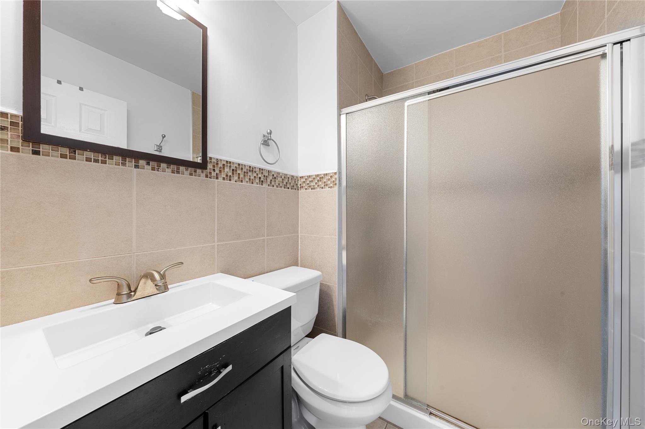 Single Family Mercury Suffolk County, NY 11772, MLS-940993-18