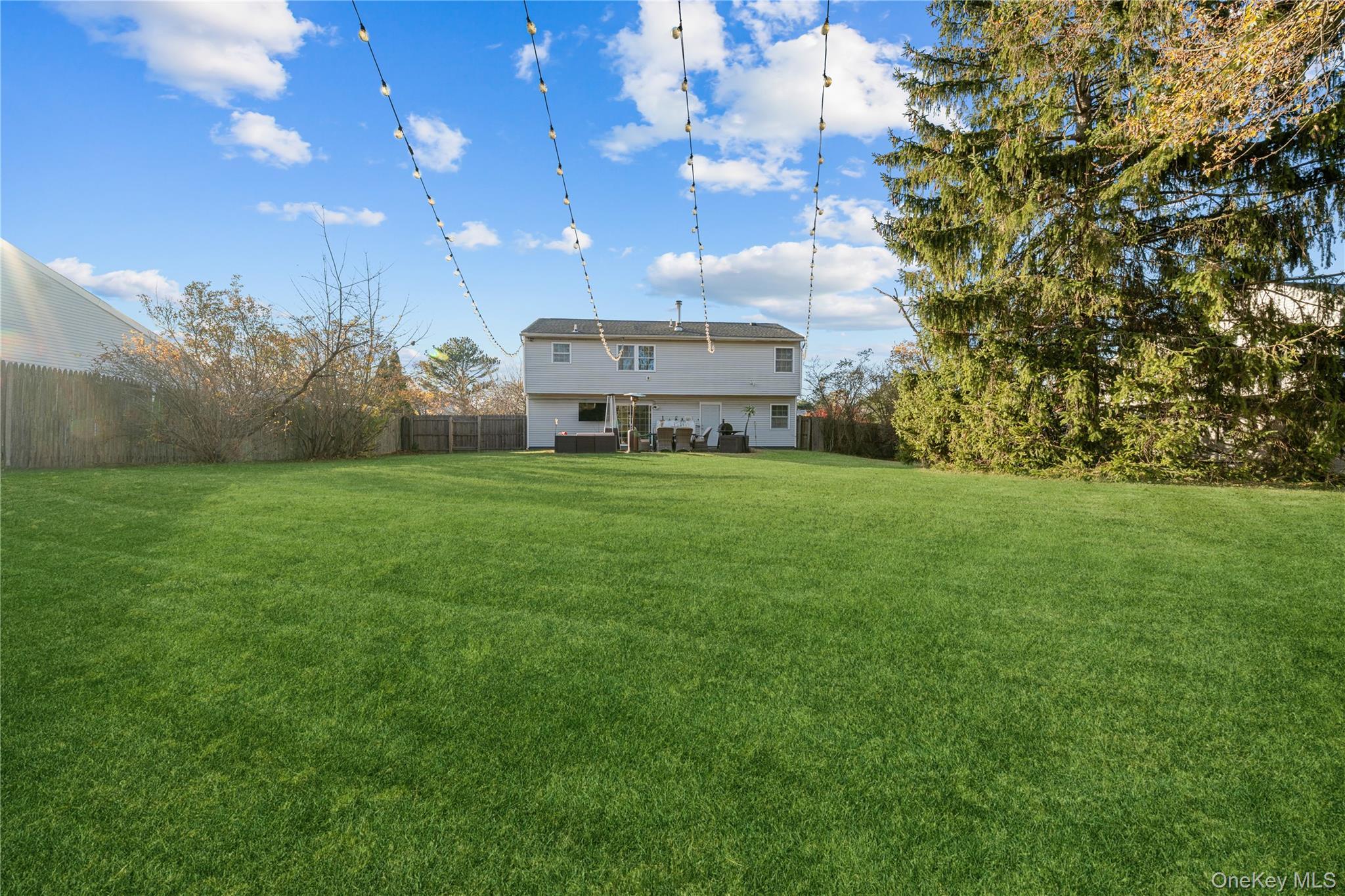 Single Family Mercury Suffolk County, NY 11772, MLS-940993-25