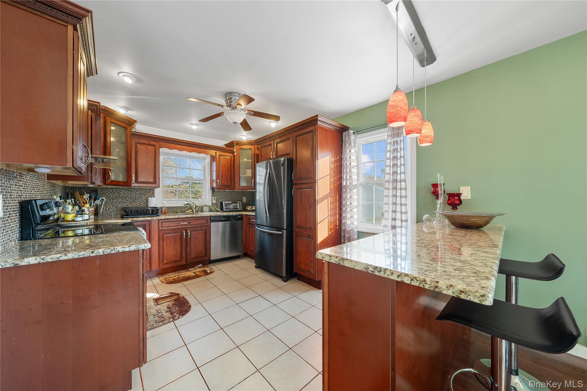 Single Family Mercury Suffolk County, NY 11772, MLS-940993-7