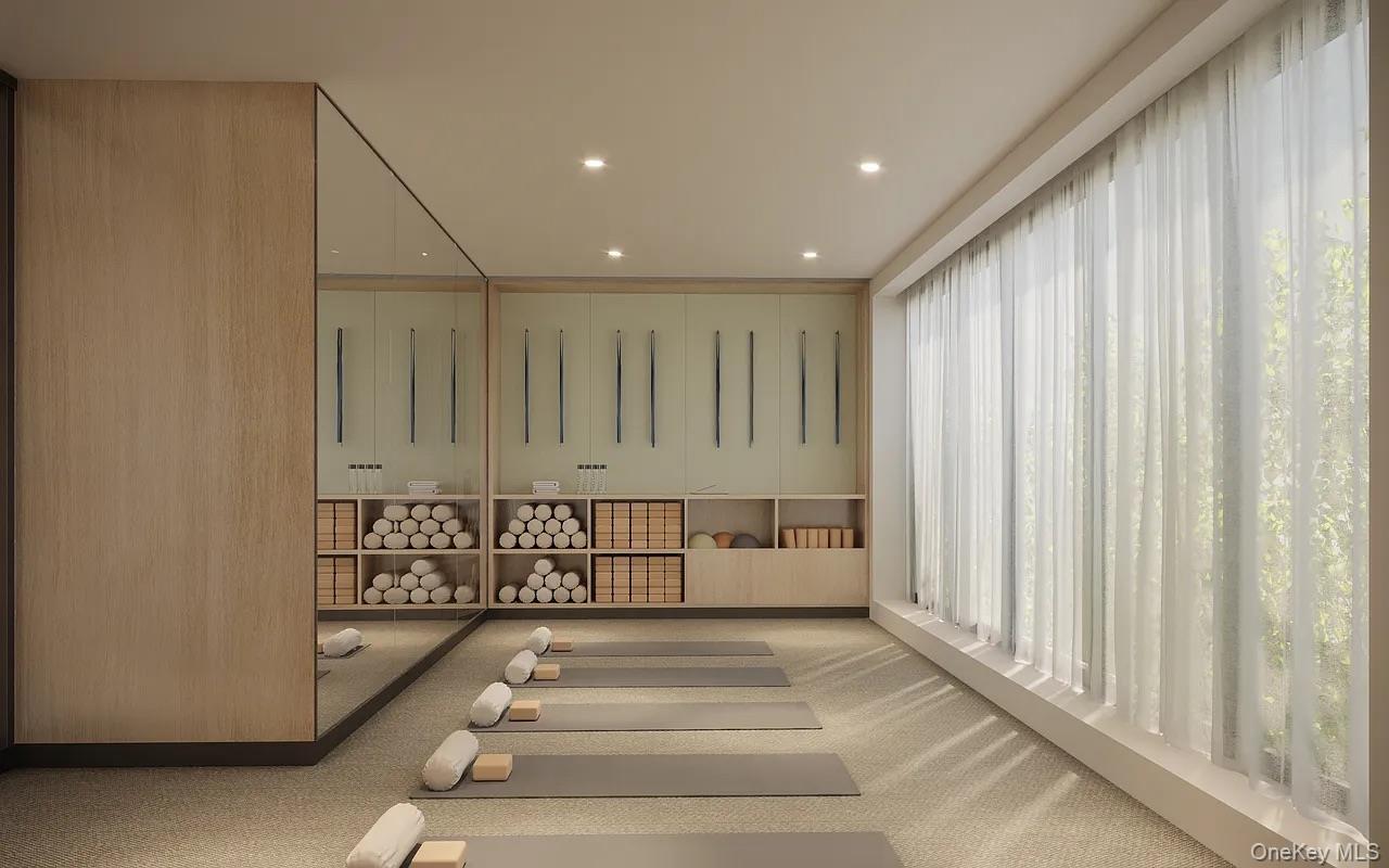 Condo 40th  Queens, NY 11354, MLS-941007-7