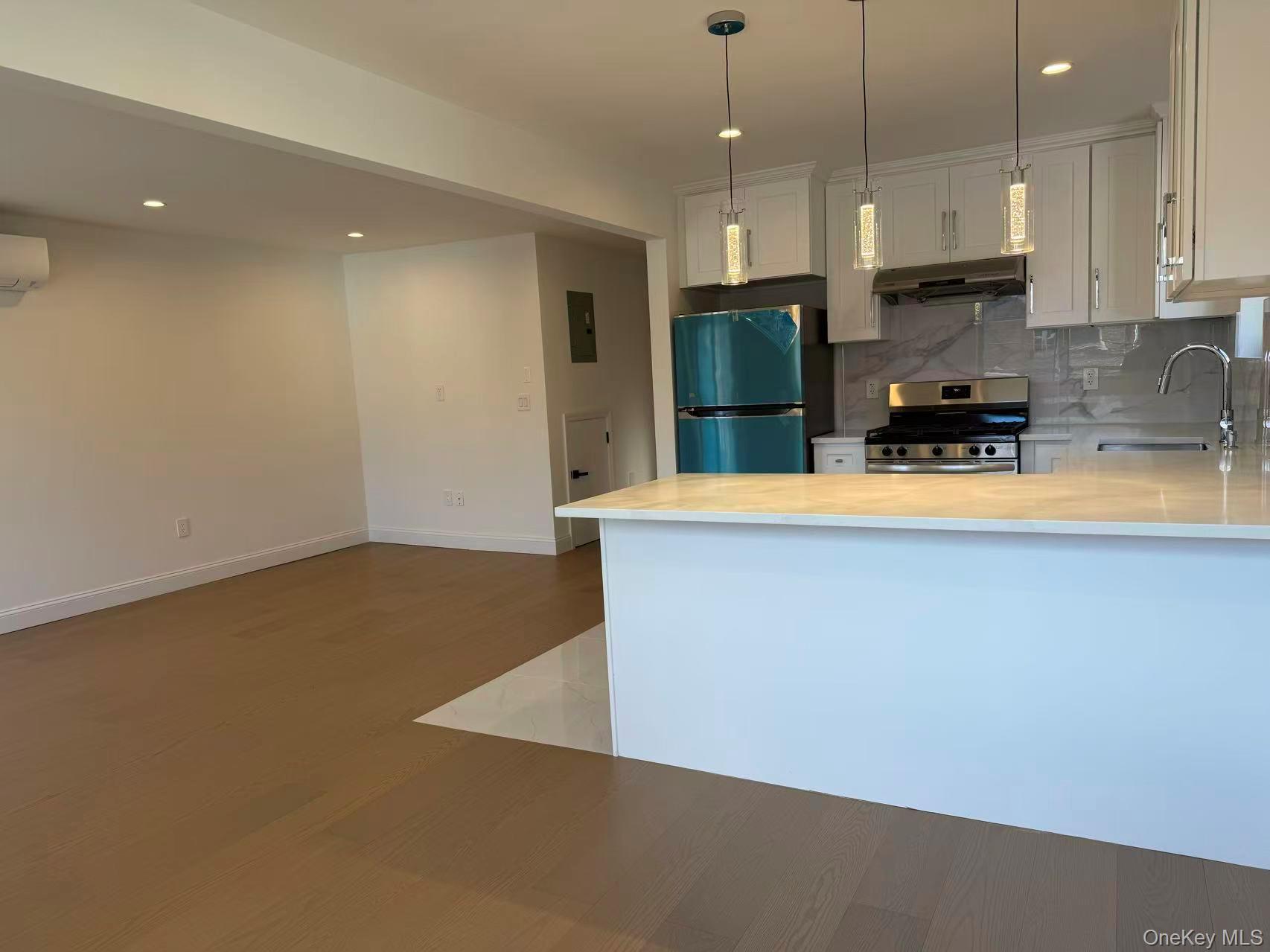 Single Family 161st  Queens, NY 11358, MLS-941015-4