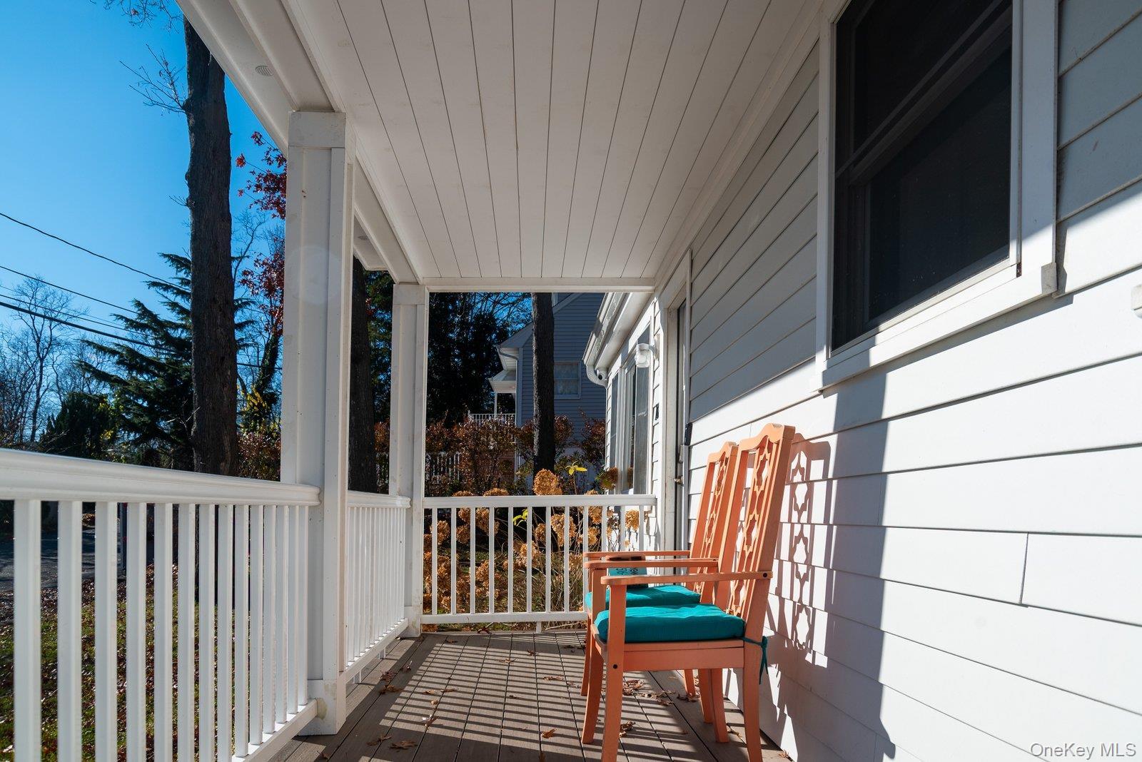 Single Family Overbrook  Suffolk County, NY 11901, MLS-941025-11