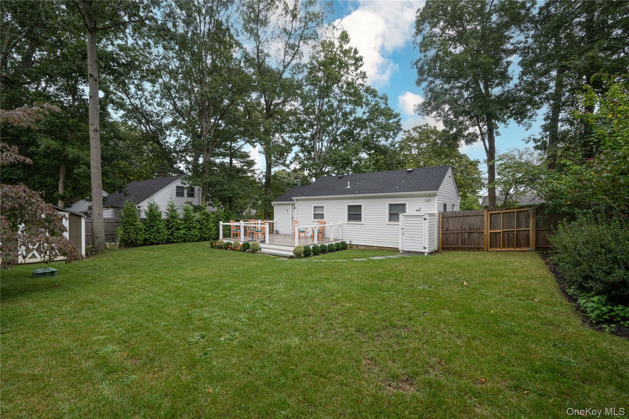 Single Family Overbrook  Suffolk County, NY 11901, MLS-941025-6