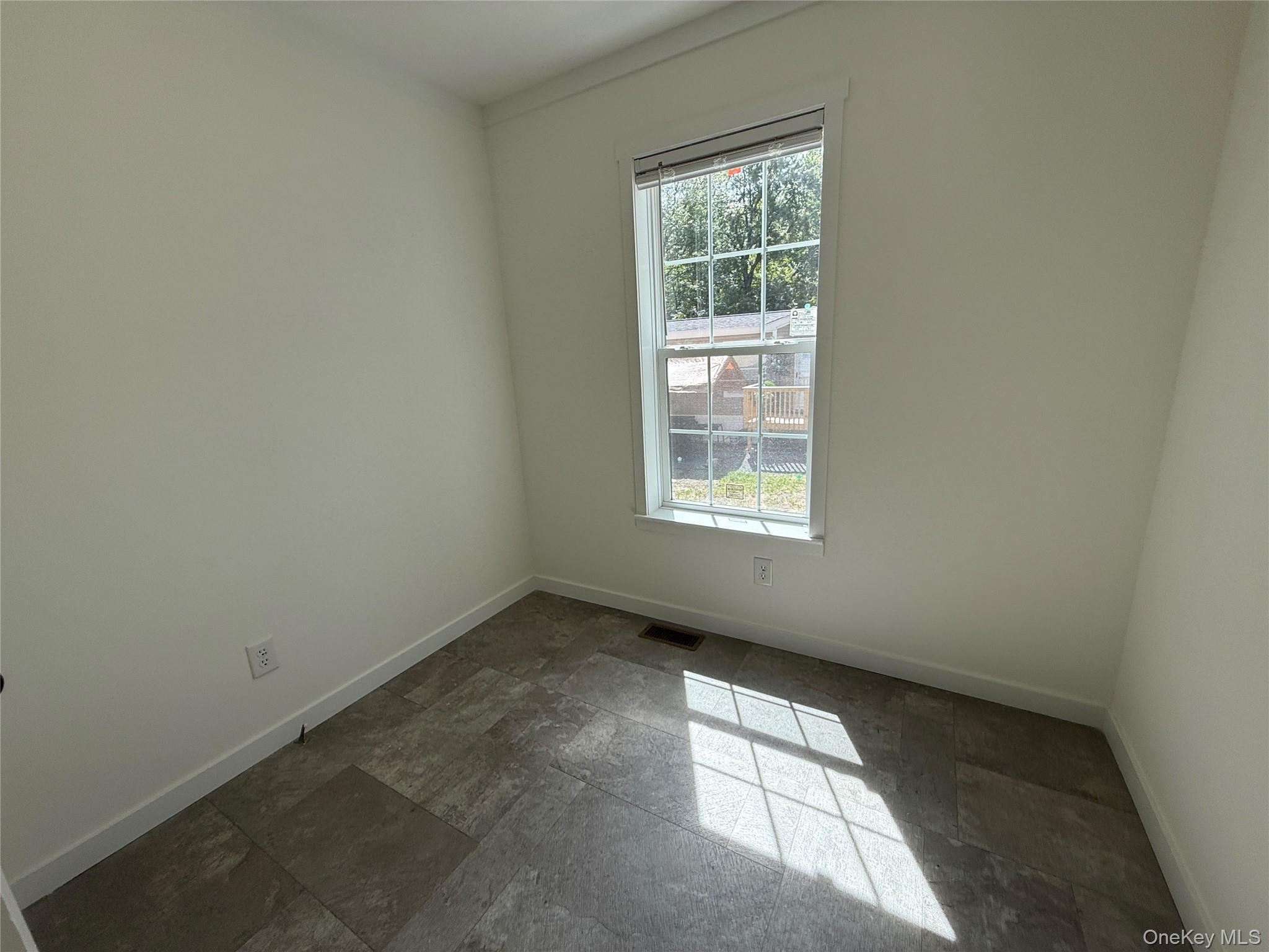 Single Family Forest Park (aka William St)  Ulster County, NY 12589, MLS-941027-11