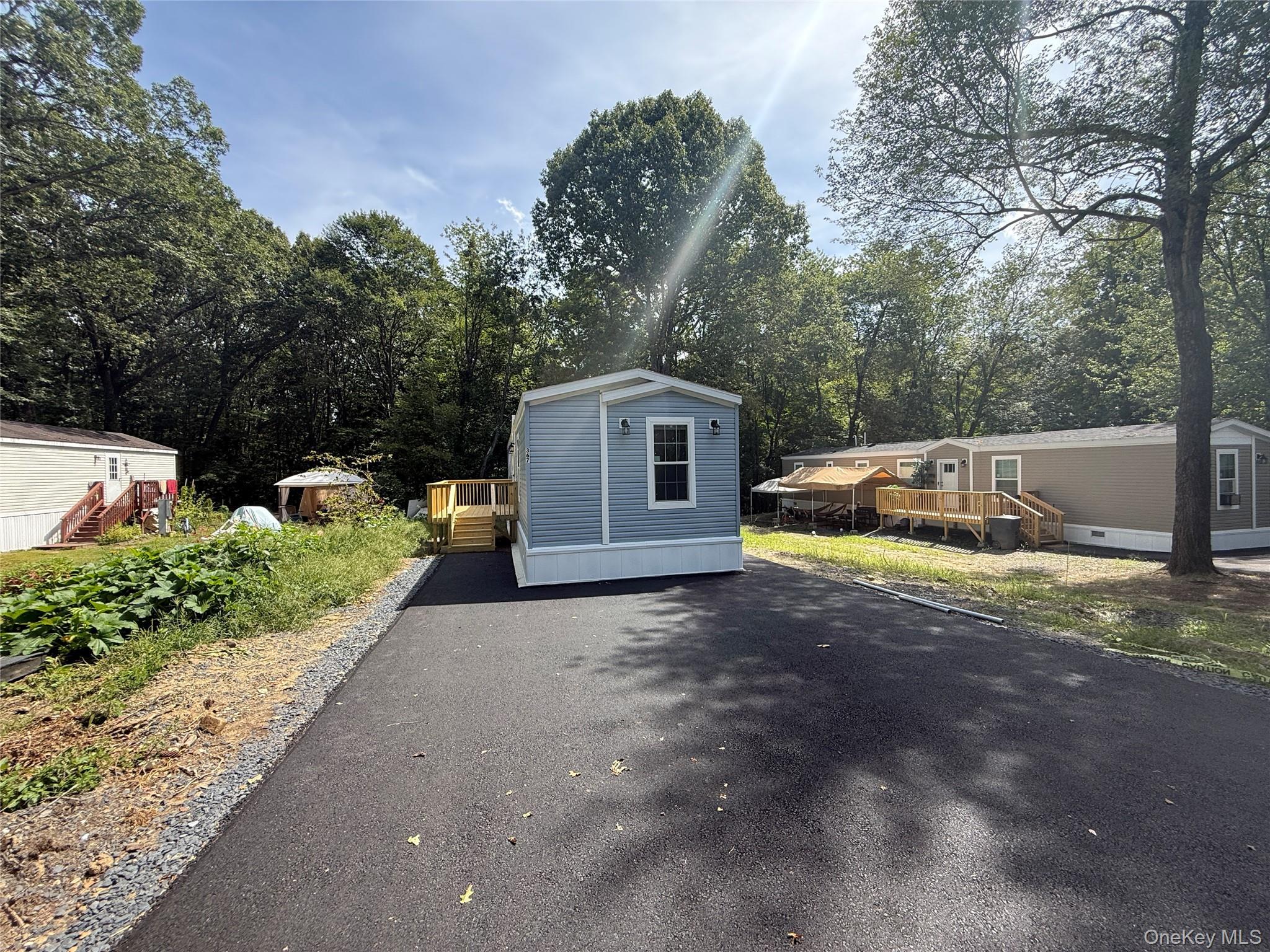 Single Family Forest Park (aka William St)  Ulster County, NY 12589, MLS-941027-22