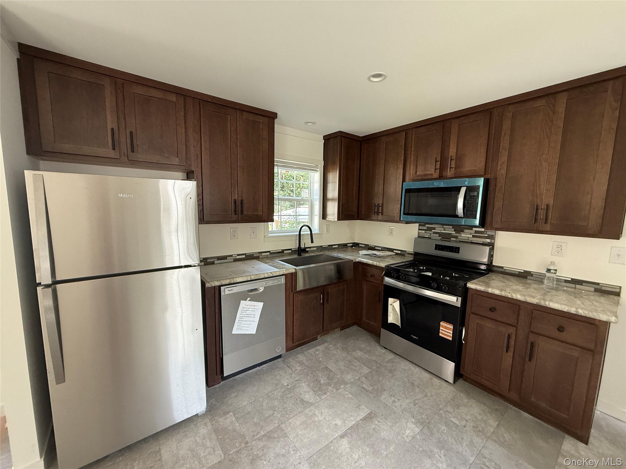 Single Family Forest Park (aka William St)  Ulster County, NY 12589, MLS-941027-4