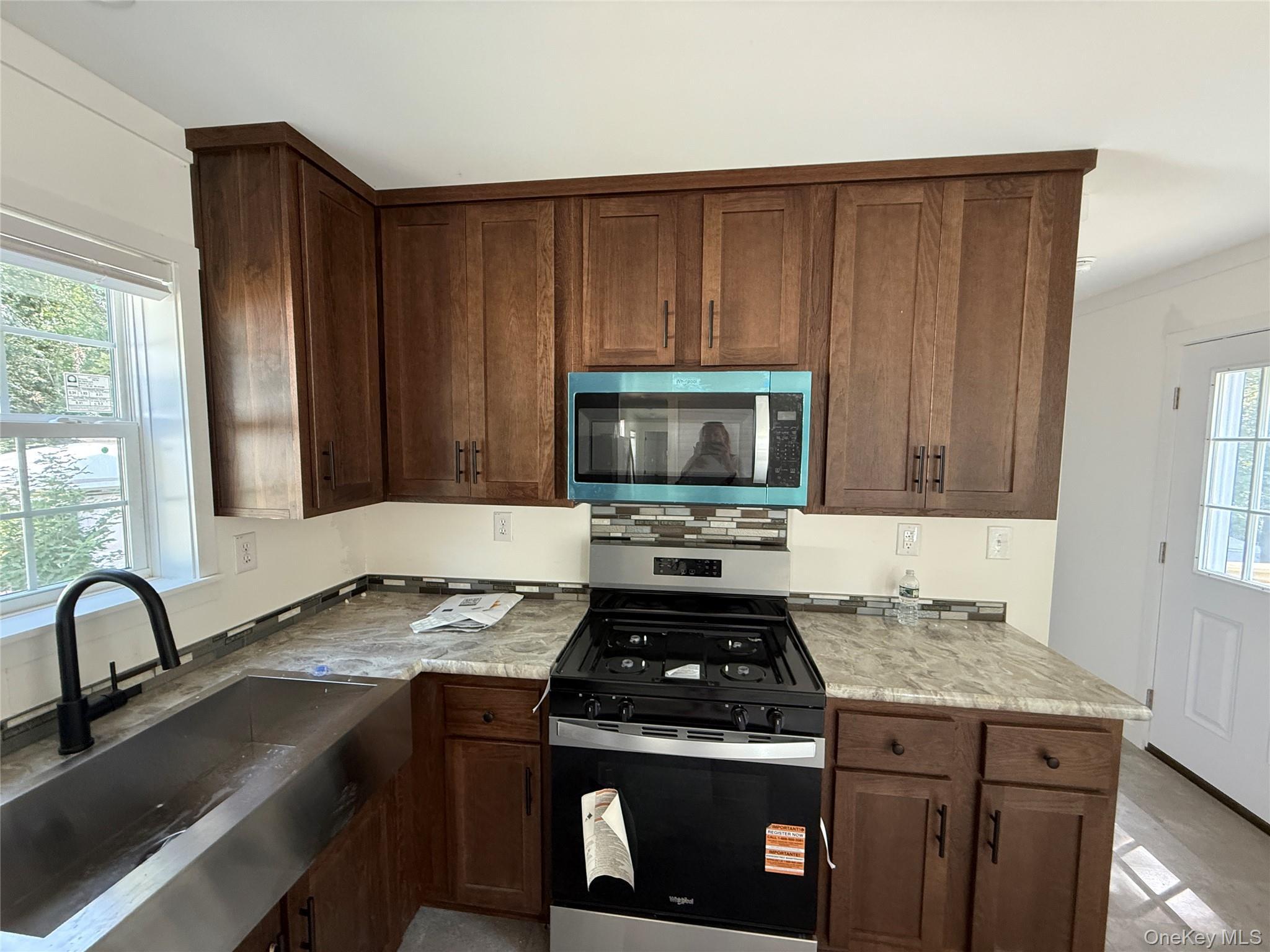 Single Family Forest Park (aka William St)  Ulster County, NY 12589, MLS-941027-6