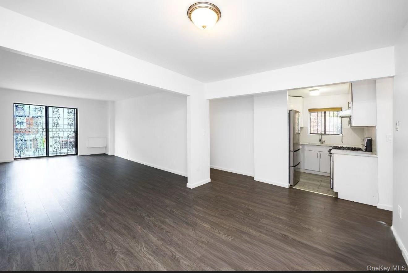 Single Family Logan  Bronx, NY 10465, MLS-941039-5