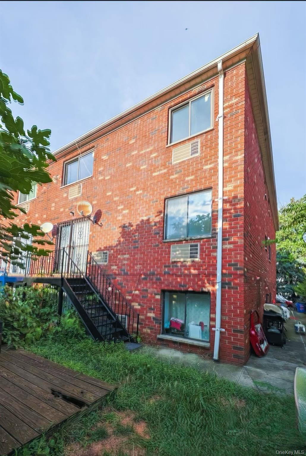 Single Family Logan  Bronx, NY 10465, MLS-941039-9