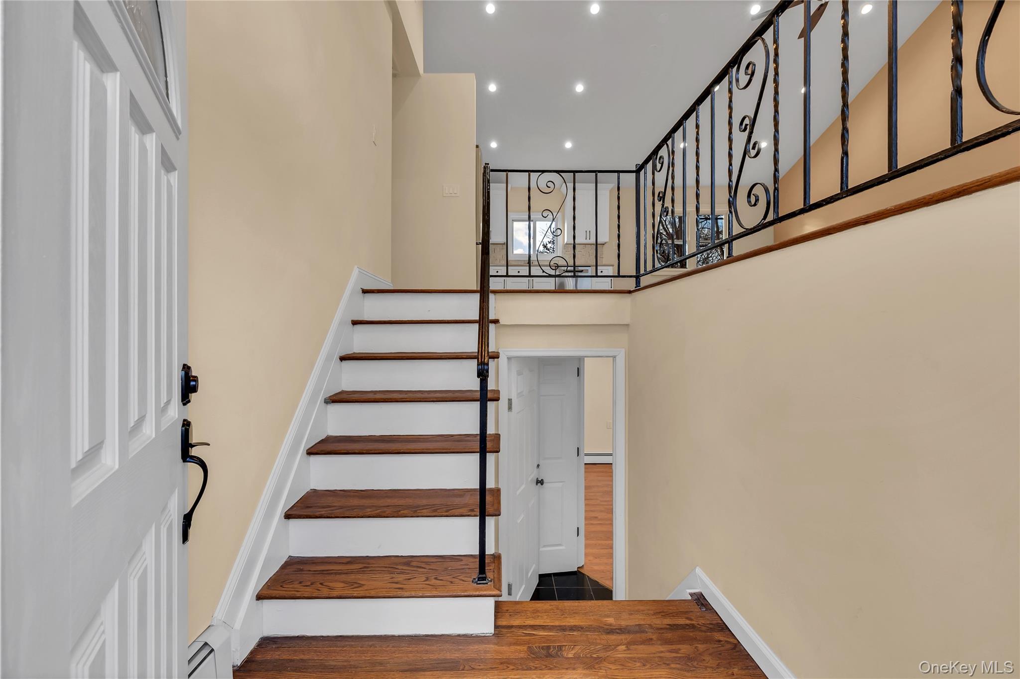 Single Family Phyllis Suffolk County, NY 11772, MLS-941041-2