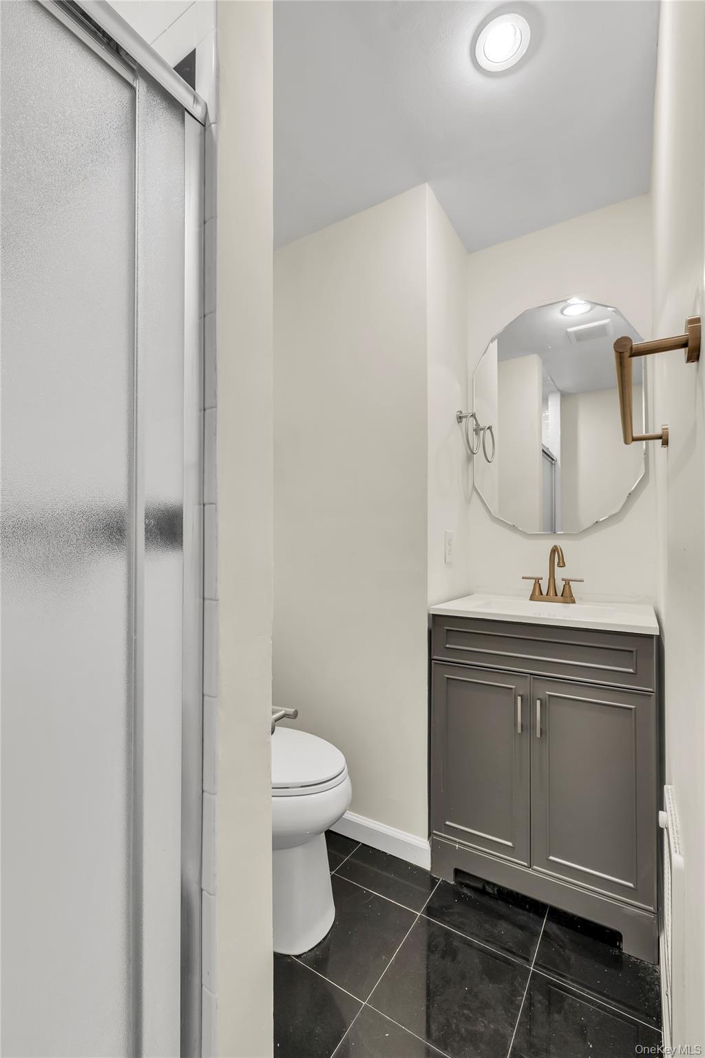 Single Family Phyllis Suffolk County, NY 11772, MLS-941041-25