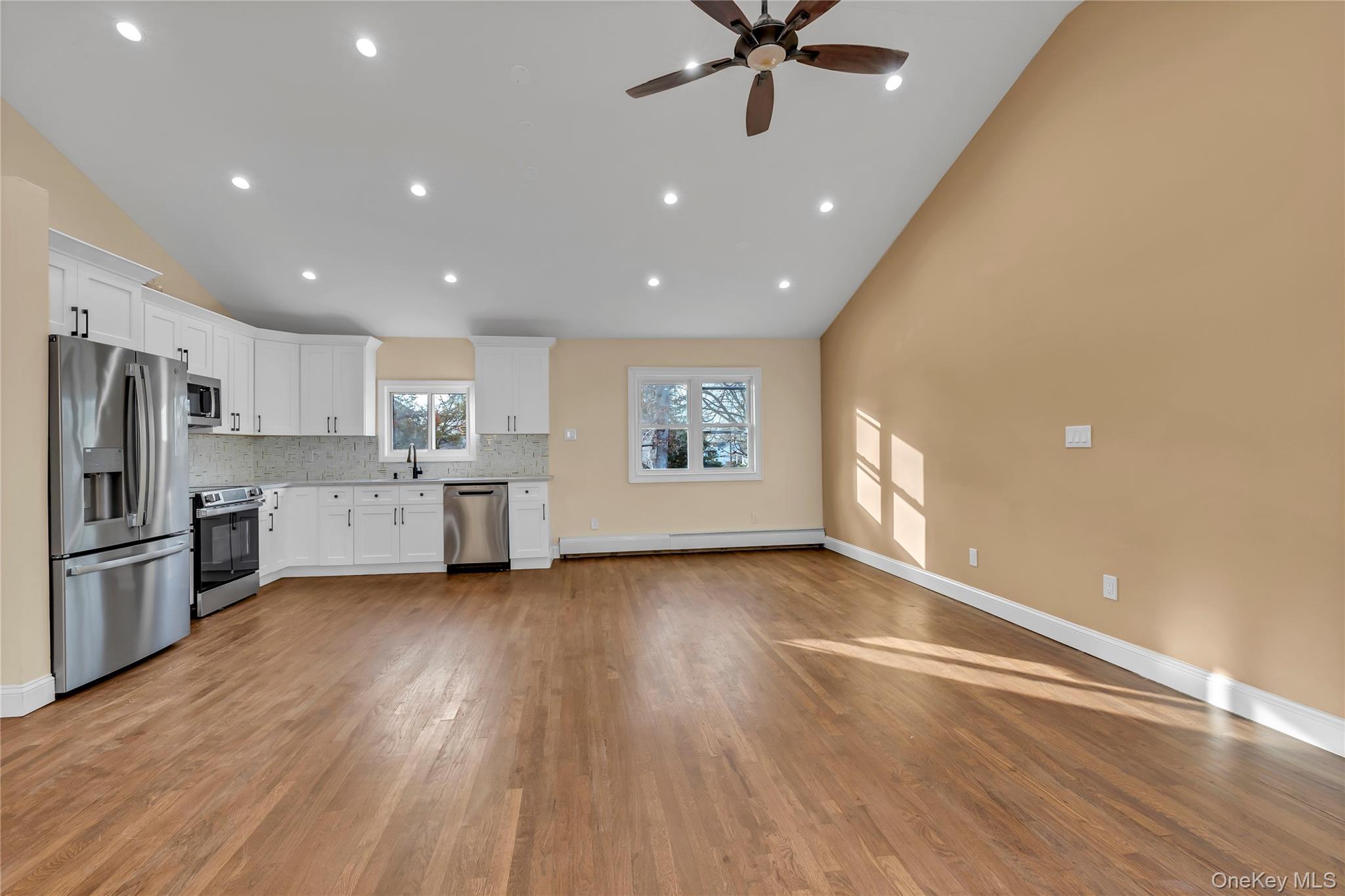 Single Family Phyllis Suffolk County, NY 11772, MLS-941041-6