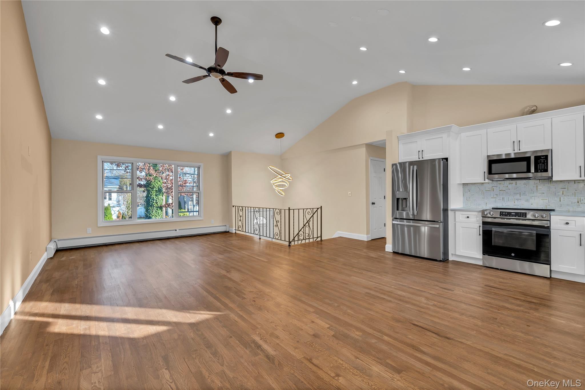 Single Family Phyllis Suffolk County, NY 11772, MLS-941041-7