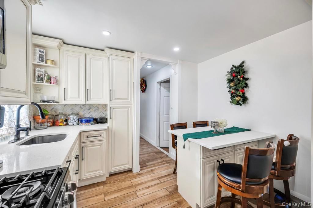 Single Family Butler Nassau County, NY 11003, MLS-941049-12