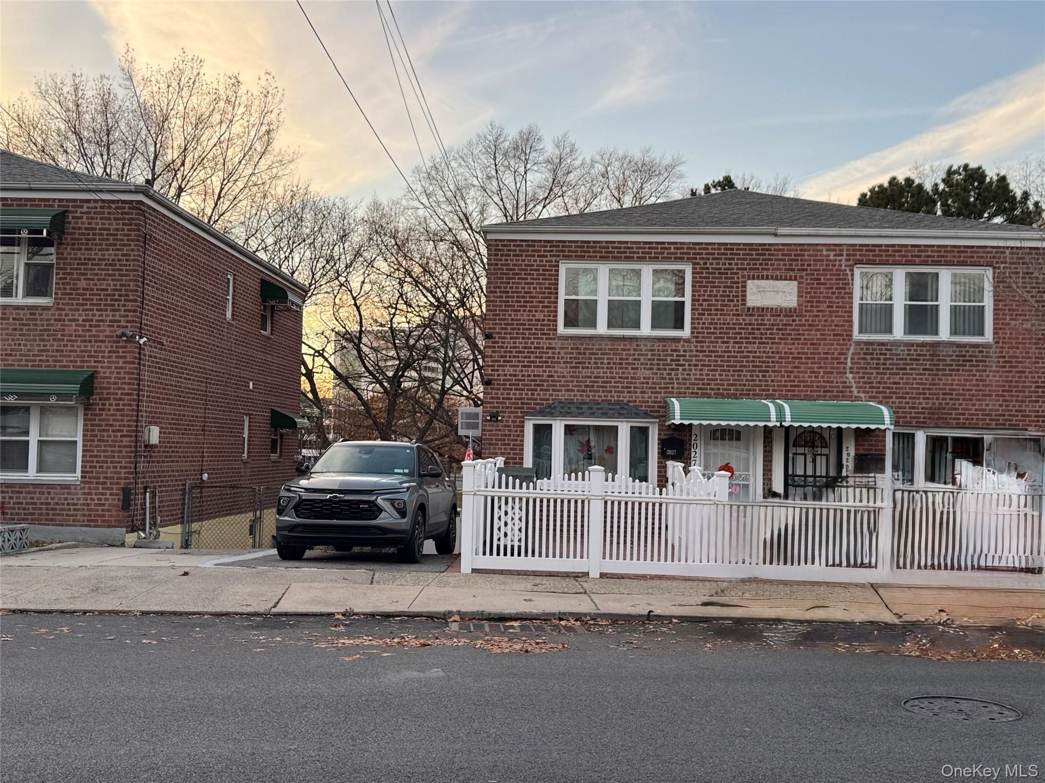 Single Family Mayflower  Bronx, NY 10461, MLS-941054-20