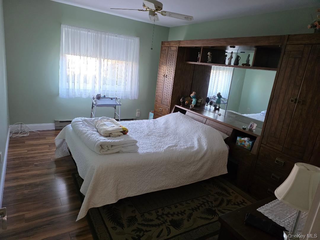 Single Family Gotham Suffolk County, NY 11780, MLS-941087-33