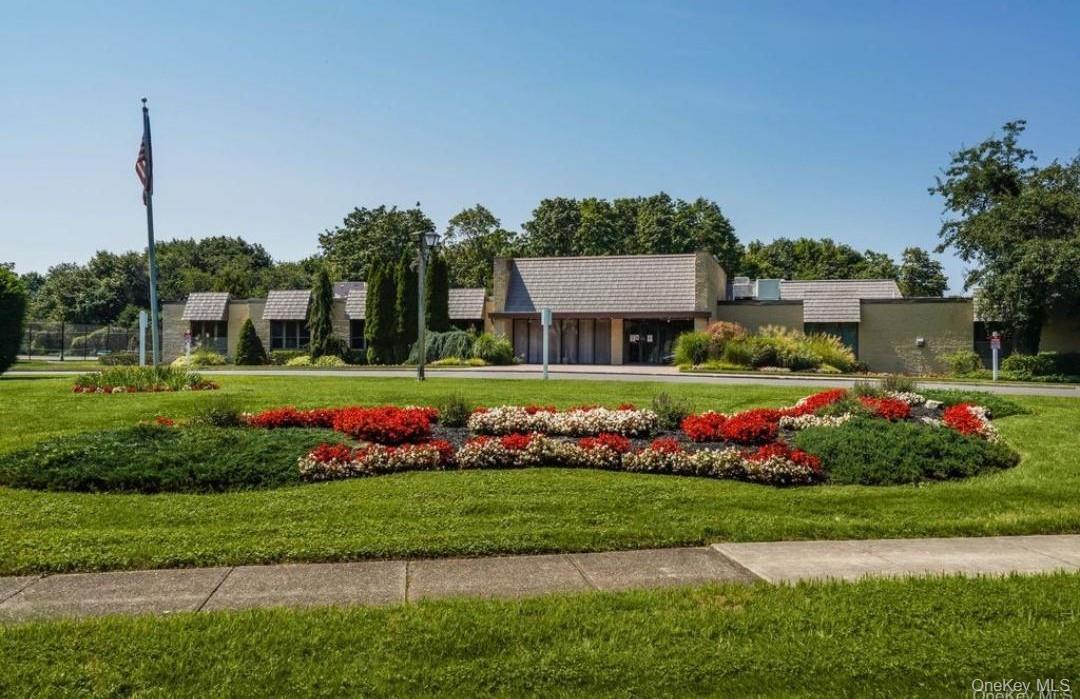 Single Family Gotham Suffolk County, NY 11780, MLS-941087-35