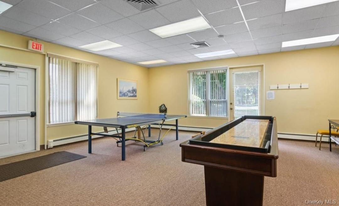 Single Family Gotham Suffolk County, NY 11780, MLS-941087-36