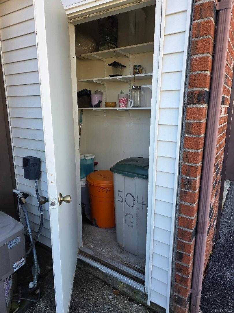 Single Family Gotham Suffolk County, NY 11780, MLS-941087-4