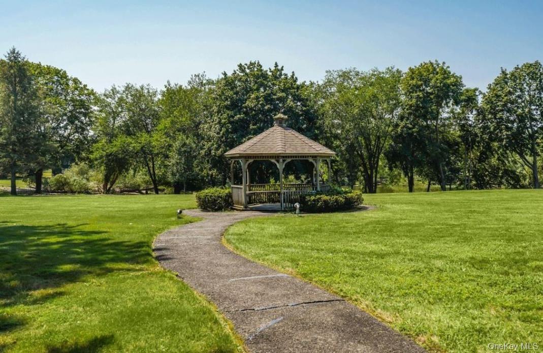 Single Family Gotham Suffolk County, NY 11780, MLS-941087-45