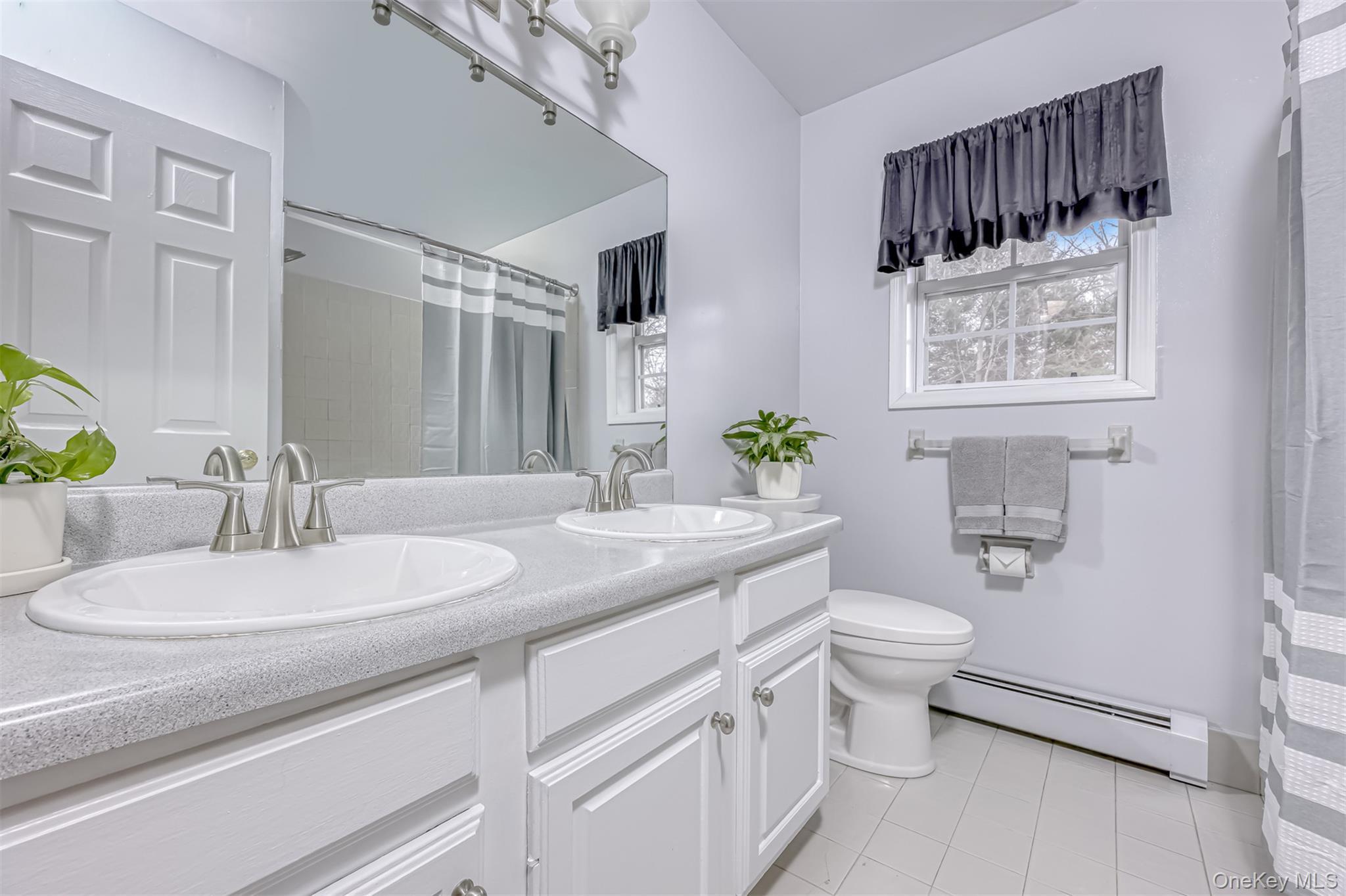 Single Family Mountainview Rockland County, NY 10901, MLS-941097-16