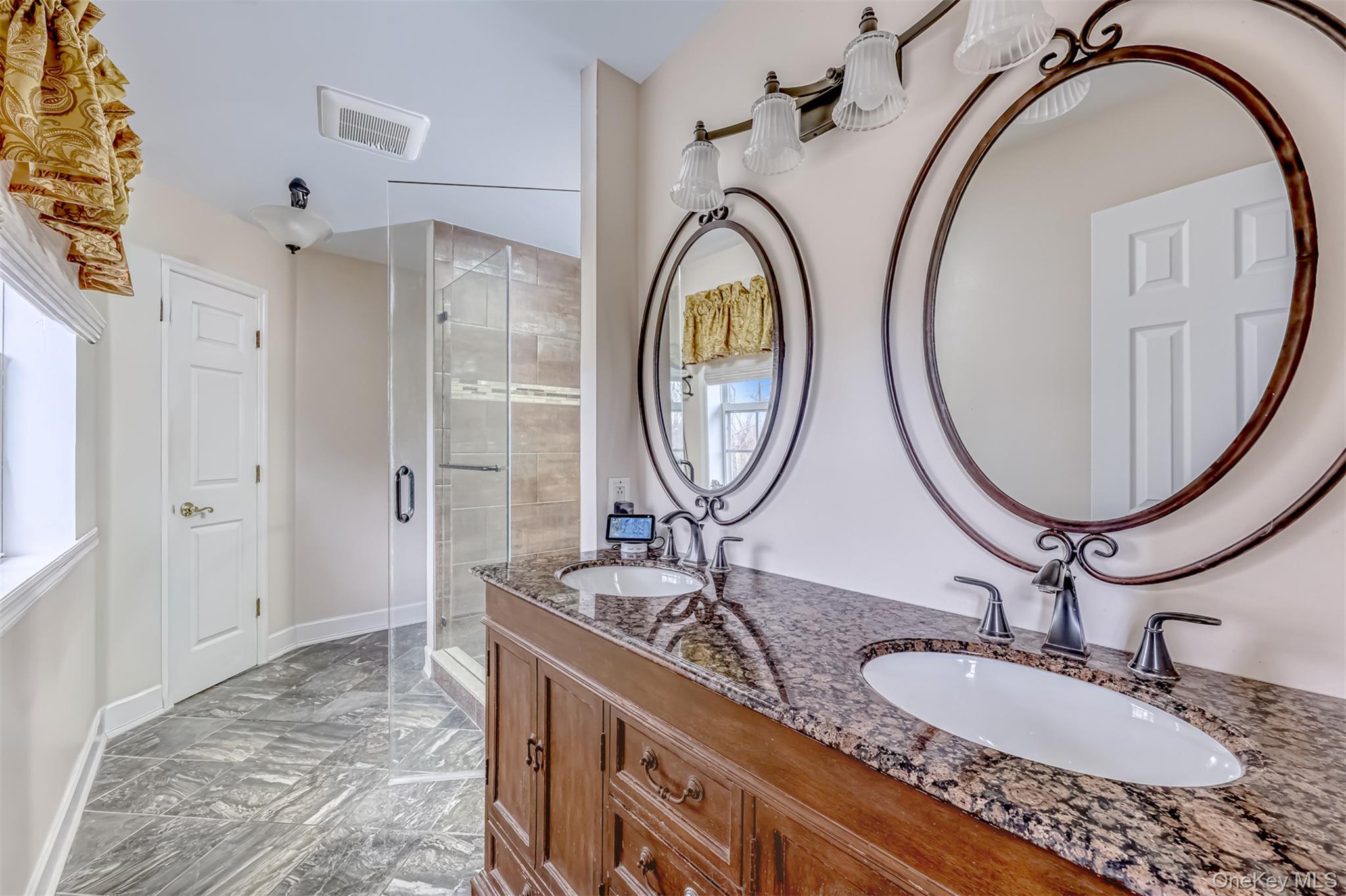 Single Family Mountainview Rockland County, NY 10901, MLS-941097-19