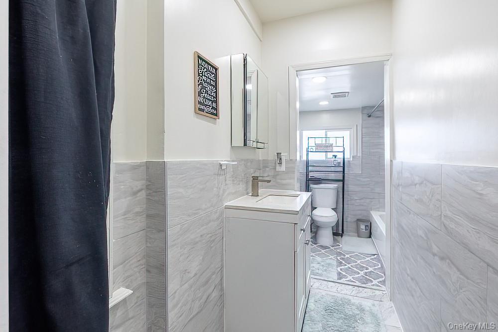 Single Family 5th Westchester County, NY 10550, MLS-941109-15