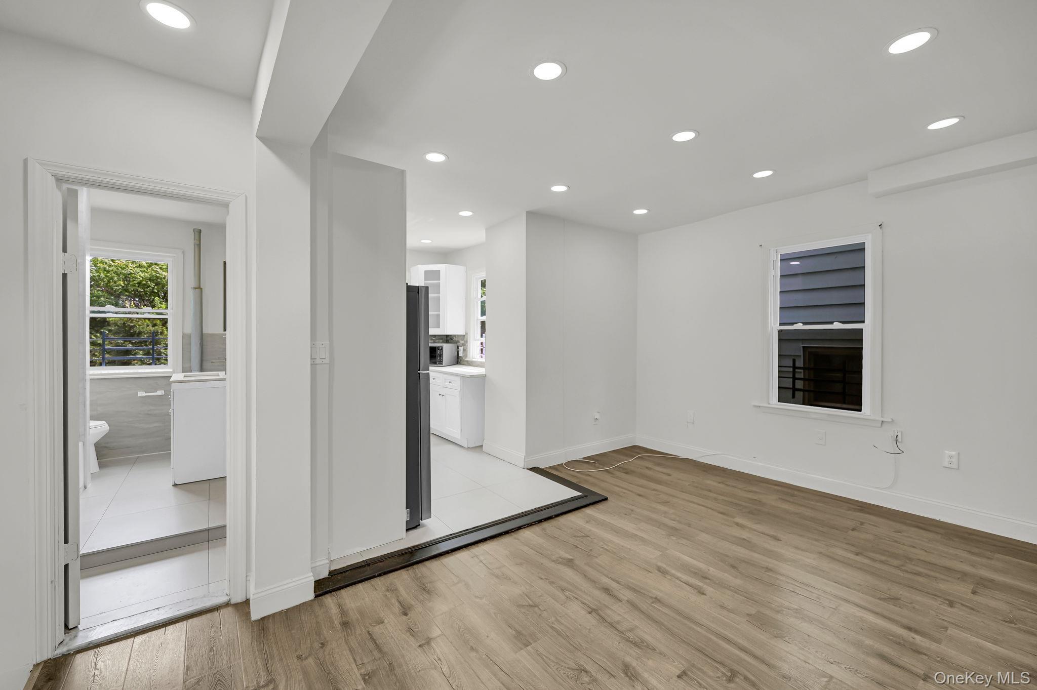 Single Family 5th Westchester County, NY 10550, MLS-941109-27