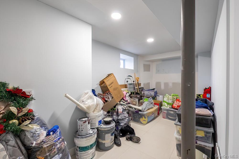 Single Family 5th Westchester County, NY 10550, MLS-941109-36