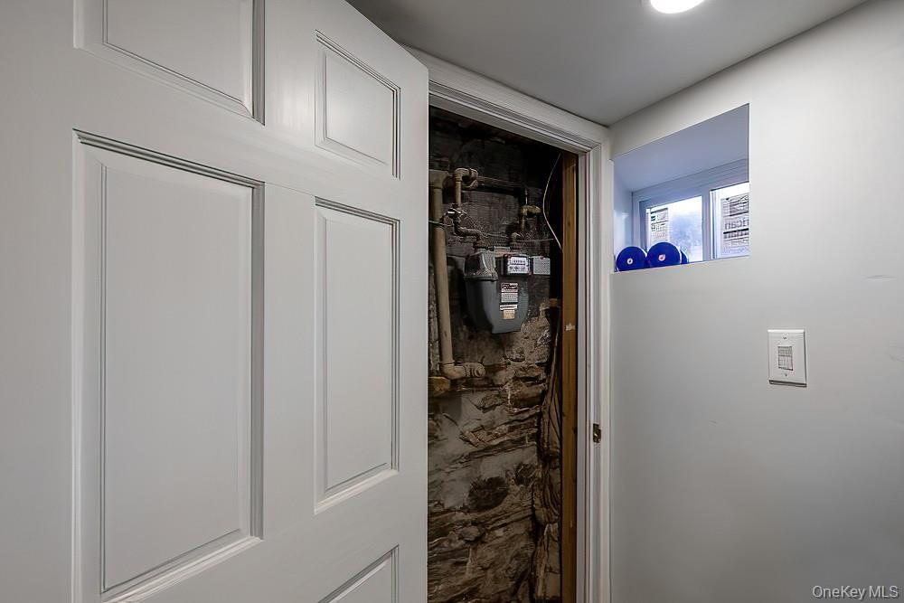 Single Family 5th Westchester County, NY 10550, MLS-941109-39