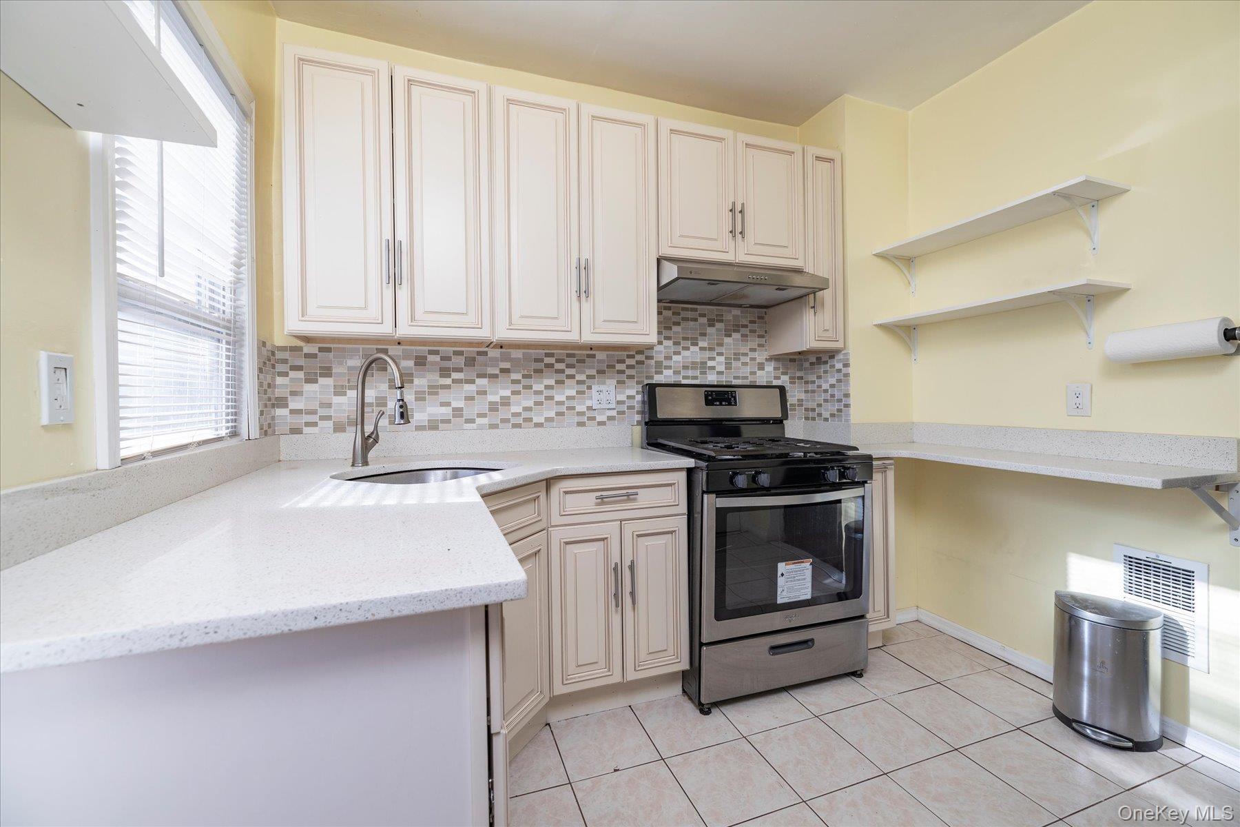 Single Family 107th Queens, NY 11419, MLS-941113-12