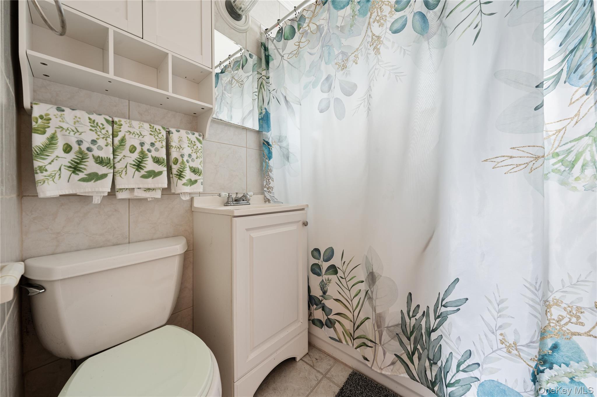 Single Family Patchogue Suffolk County, NY 11950, MLS-941131-8