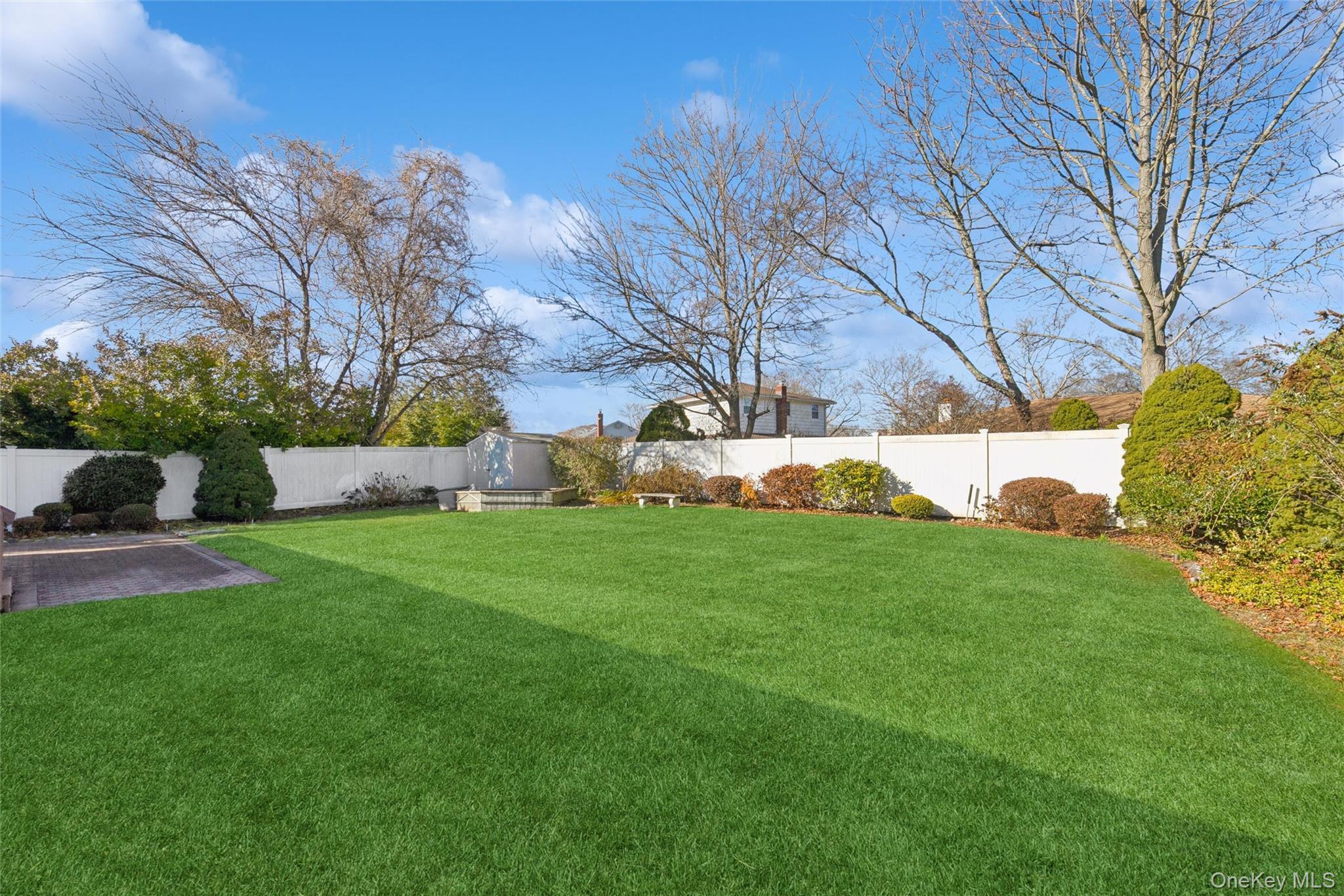 Single Family Joyce  Suffolk County, NY 11725, MLS-941141-32