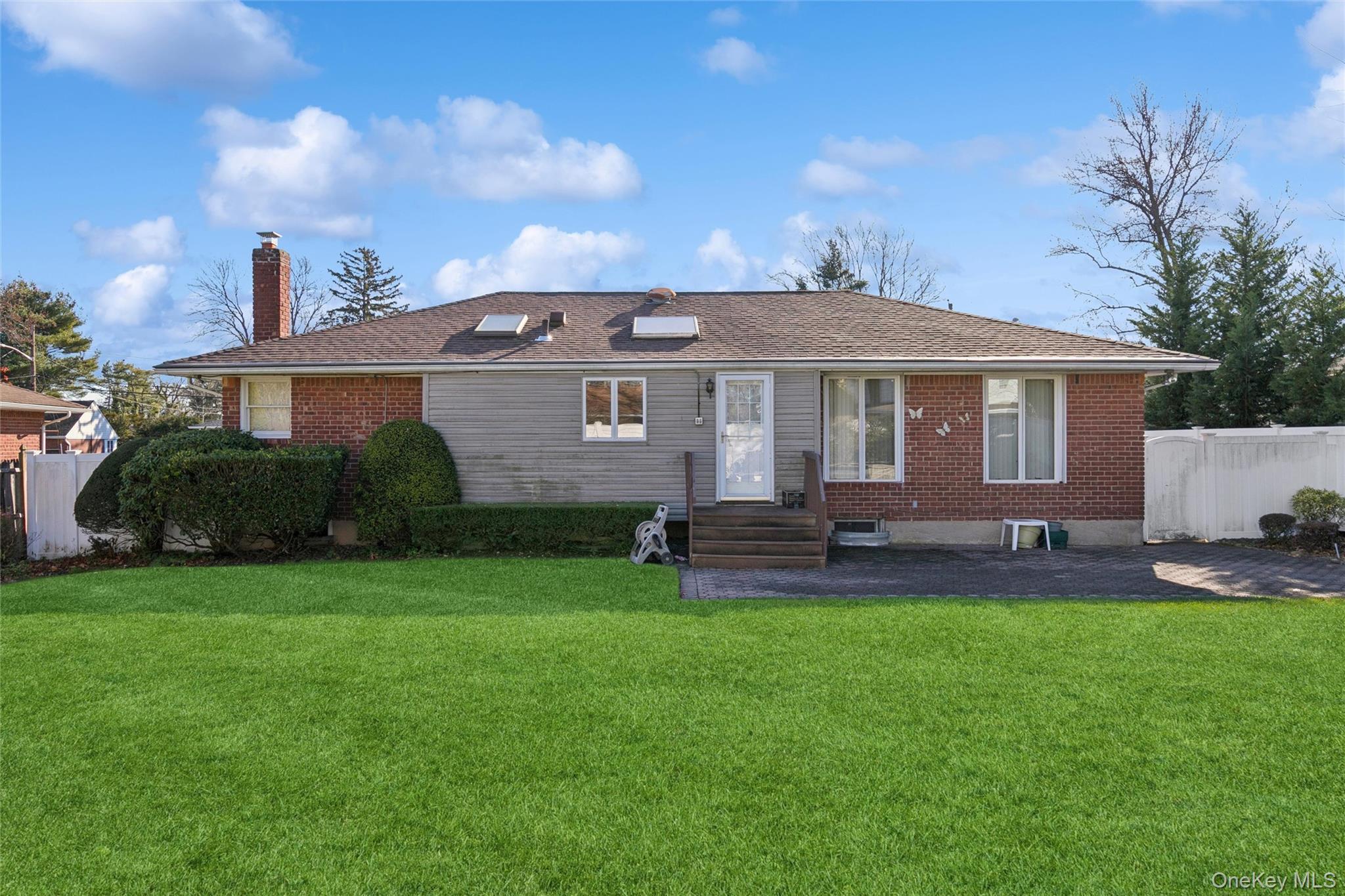 Single Family Joyce  Suffolk County, NY 11725, MLS-941141-34