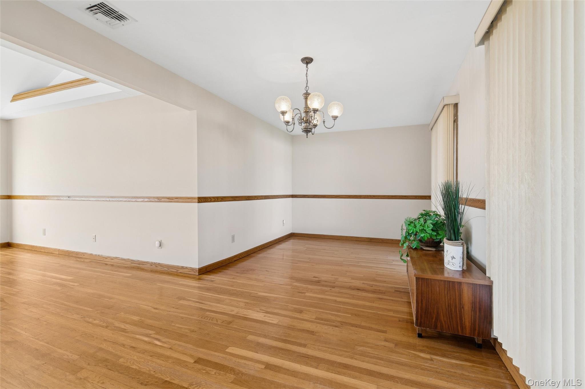 Single Family Joyce  Suffolk County, NY 11725, MLS-941141-8