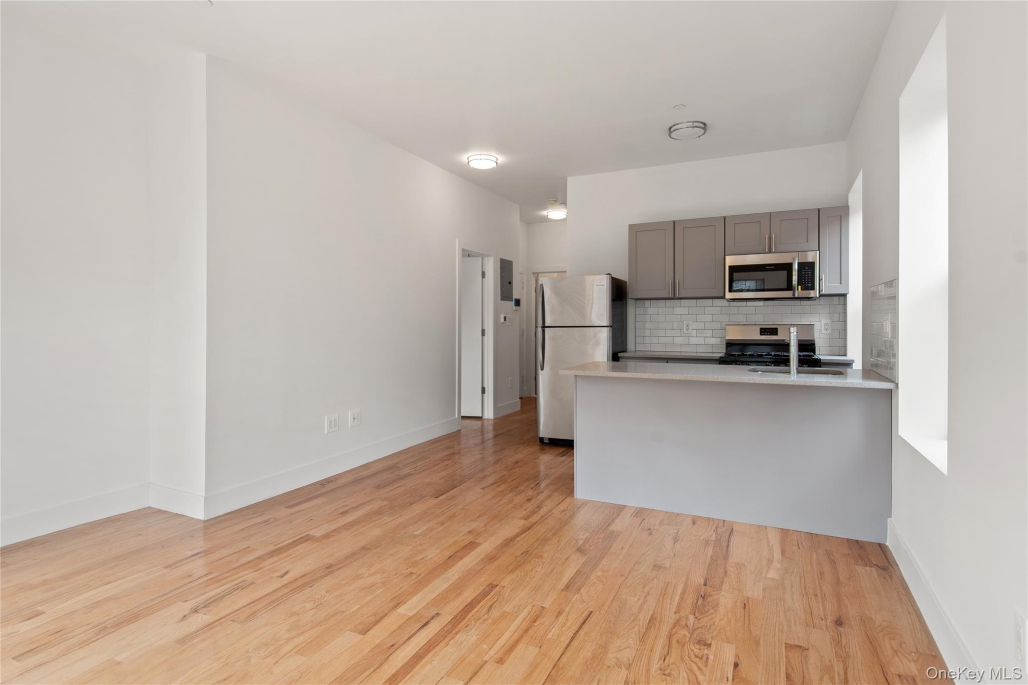 Commercial Sale Andrews  Bronx, NY 10453, MLS-941143-26