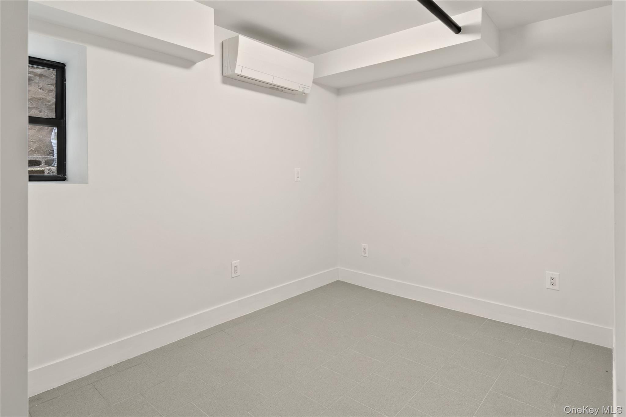 Commercial Sale Andrews  Bronx, NY 10453, MLS-941143-40