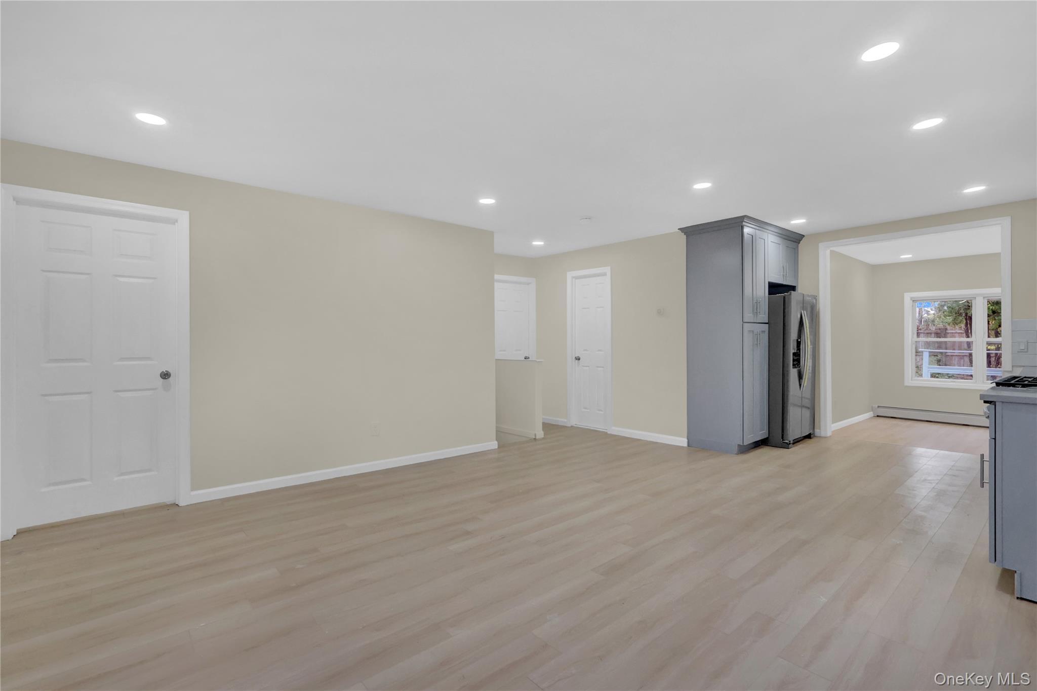 Single Family Carlls Suffolk County, NY 11703, MLS-941151-10