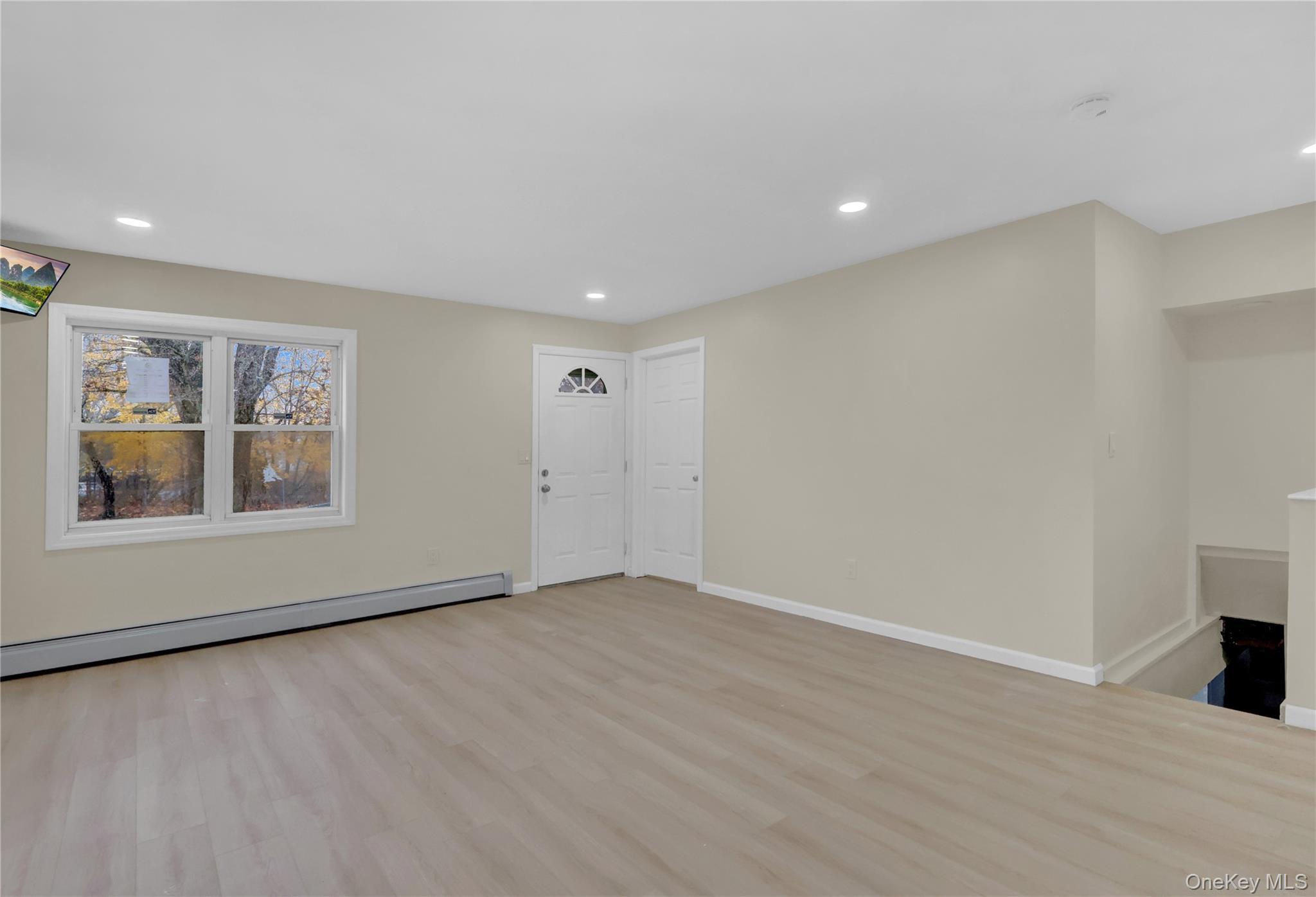 Single Family Carlls Suffolk County, NY 11703, MLS-941151-13