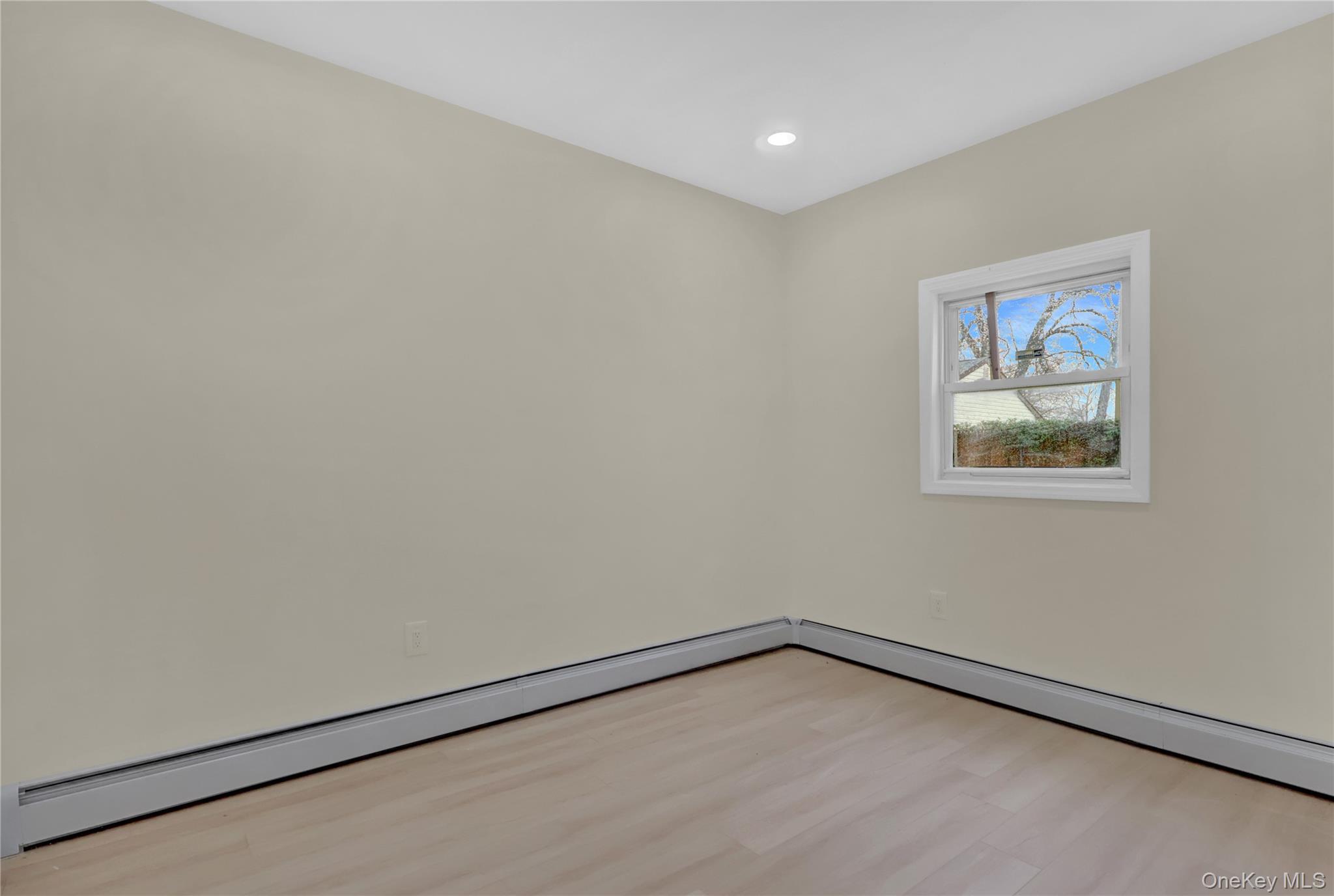 Single Family Carlls Suffolk County, NY 11703, MLS-941151-18