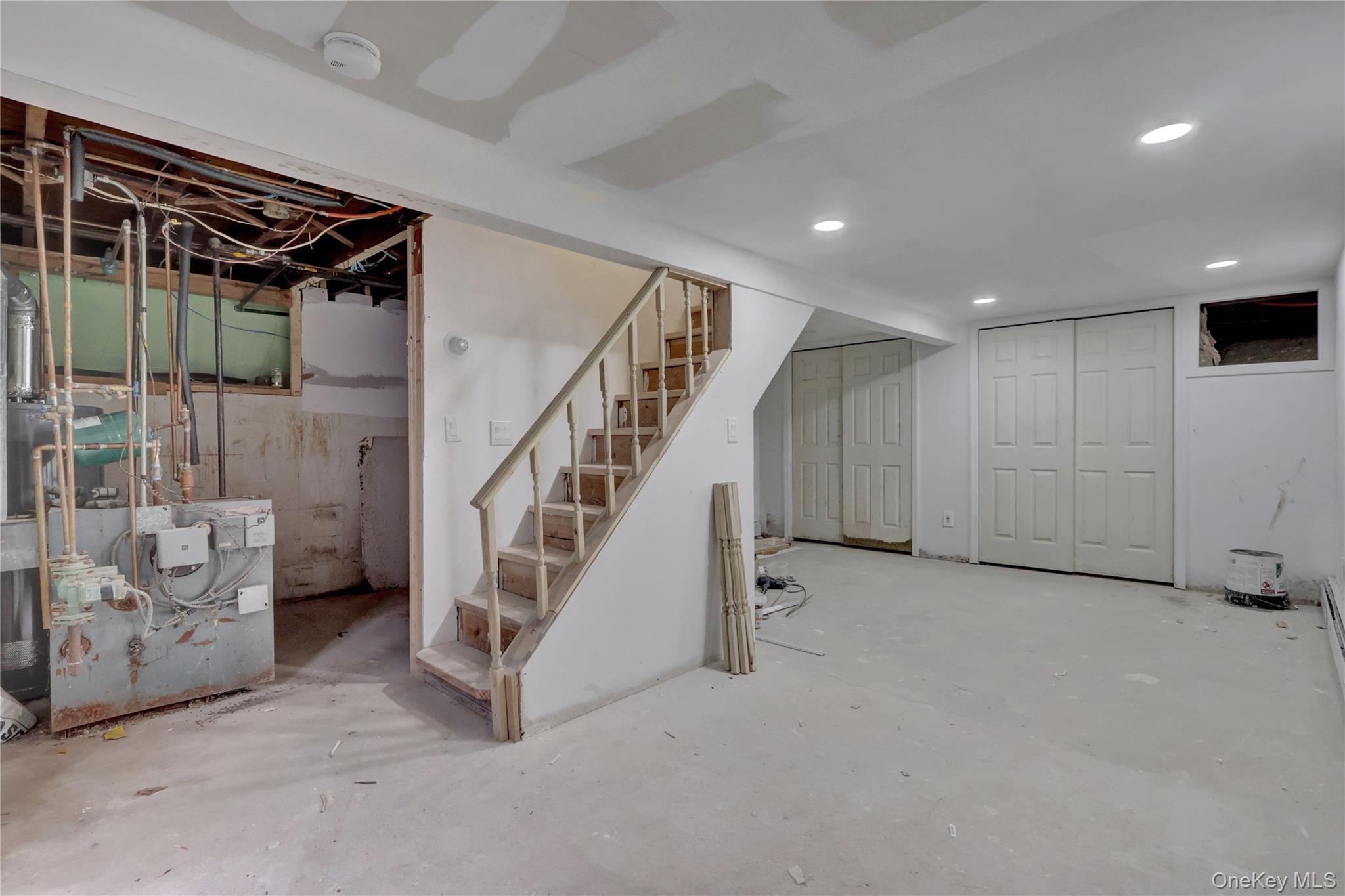 Single Family Carlls  Suffolk County, NY 11703, MLS-941151-23