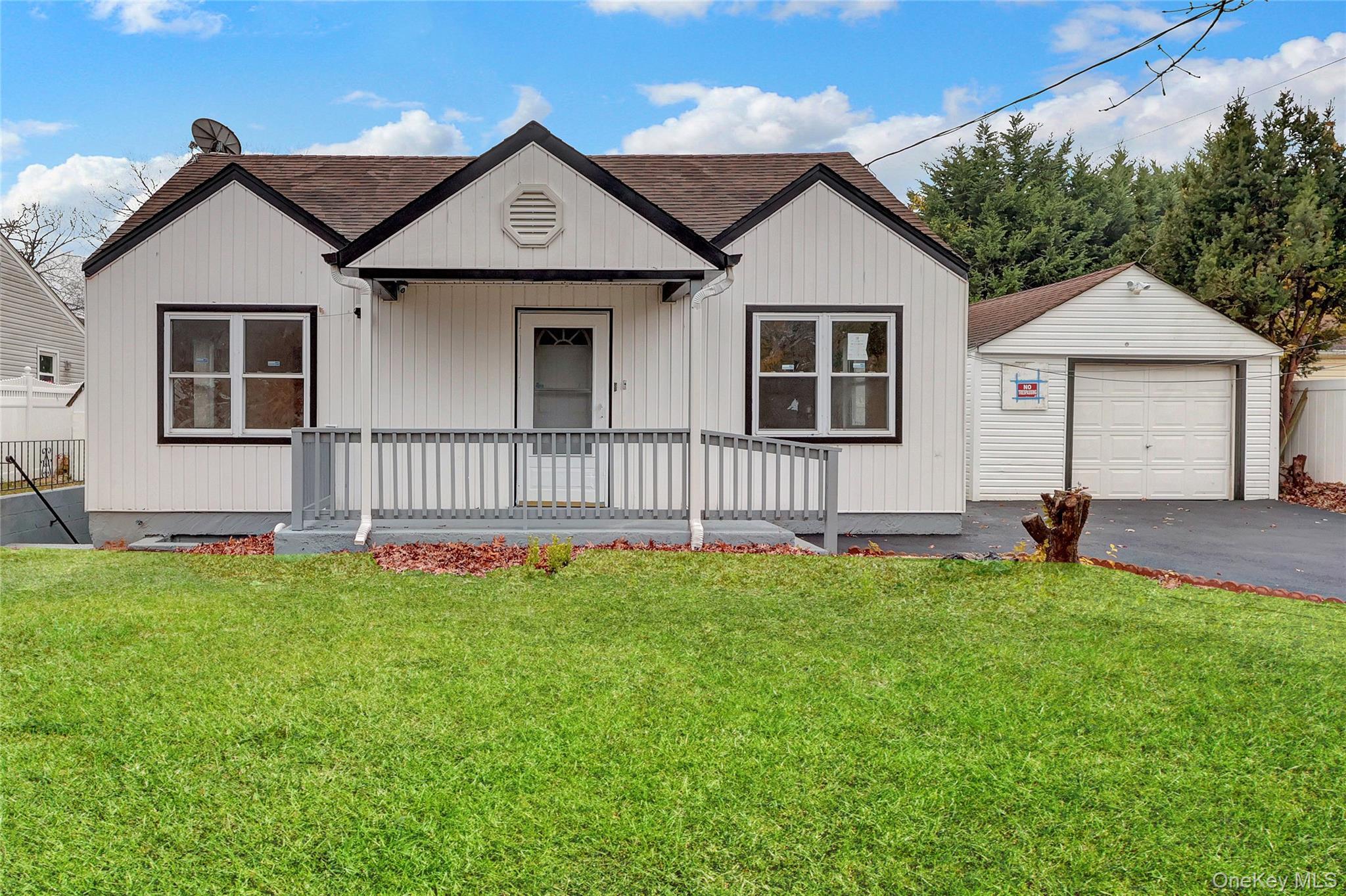 Single Family Carlls Suffolk County, NY 11703, MLS-941151-3