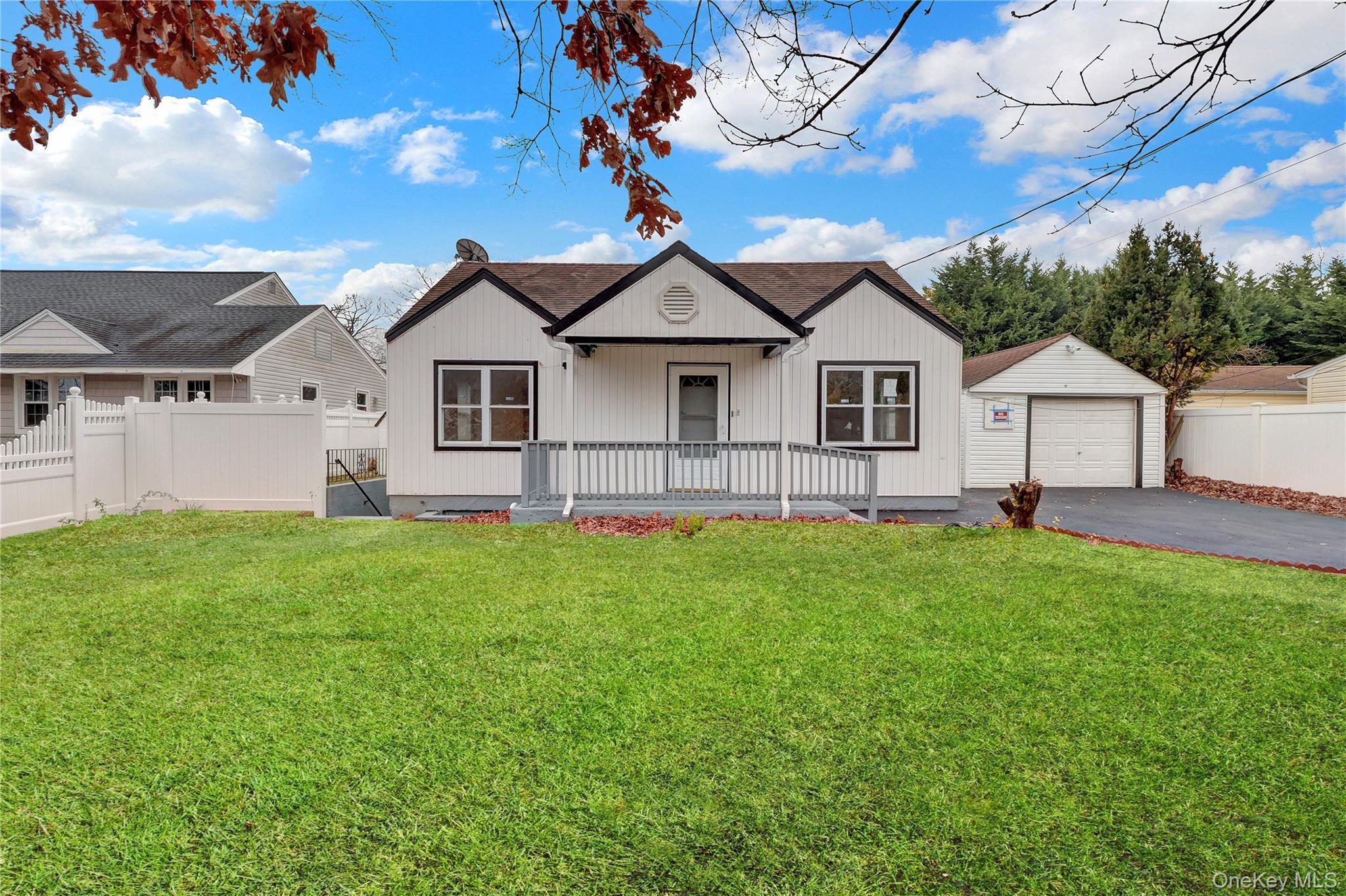 Single Family Carlls Suffolk County, NY 11703, MLS-941151-4