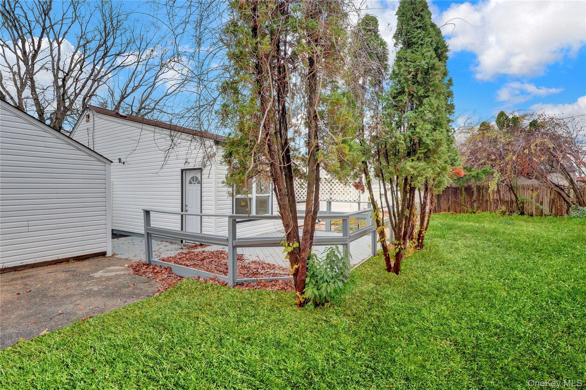 Single Family Carlls Suffolk County, NY 11703, MLS-941151-5