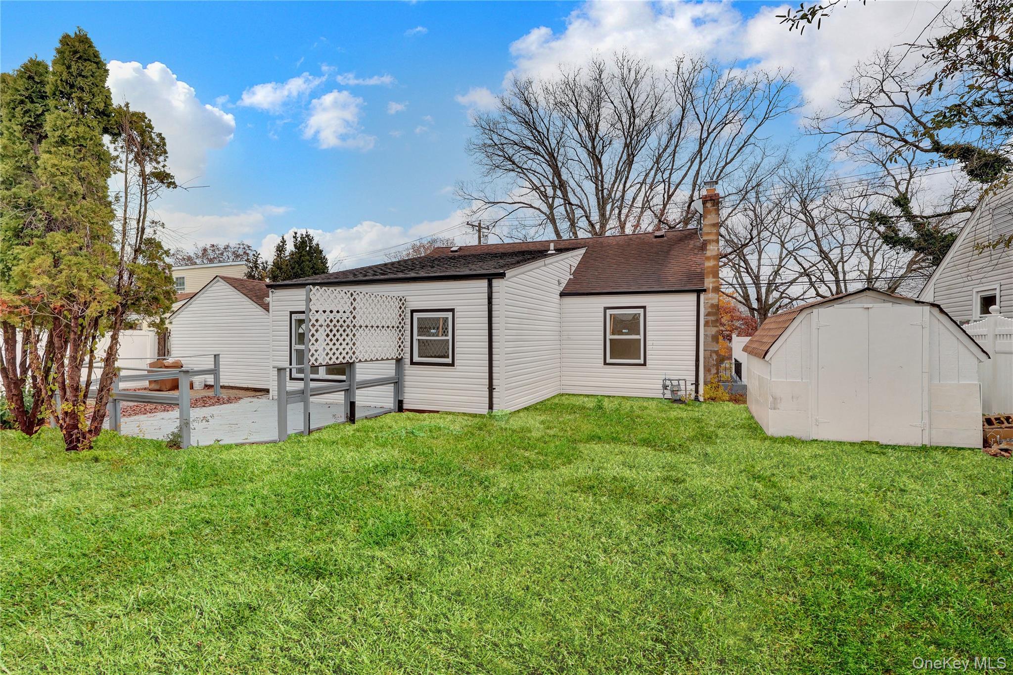 Single Family Carlls Suffolk County, NY 11703, MLS-941151-7